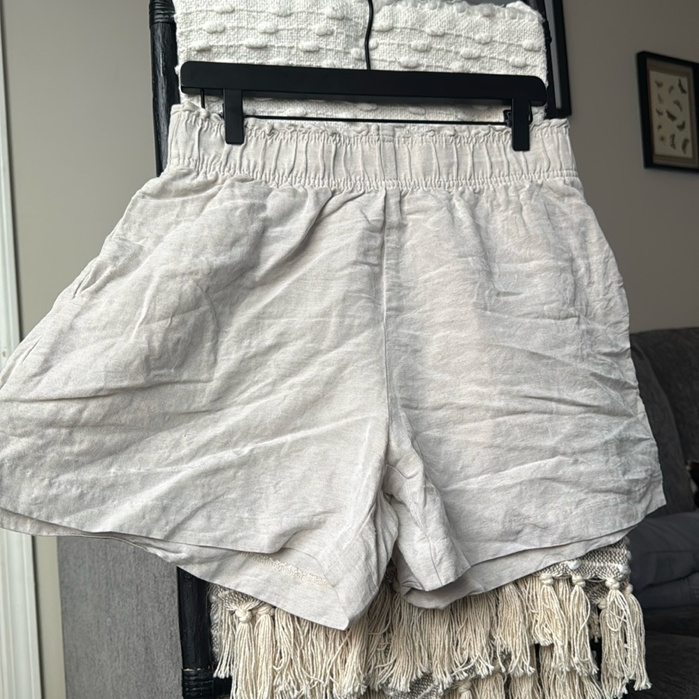 Linen shorts